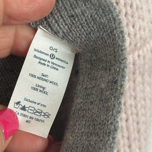 Lululemon blissed out Circle infinity scarf - Picture 7 of 7